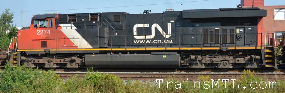 Locomotive CN2274 left side / coté gauche